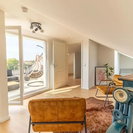 Penthouse 6 Personen, Wlan, Waschmaschine * ピルナ