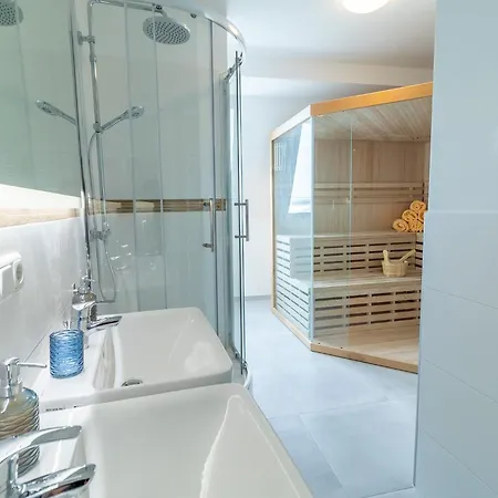 Penthouse 6 Personen, Wlan, Waschmaschine * Pirna